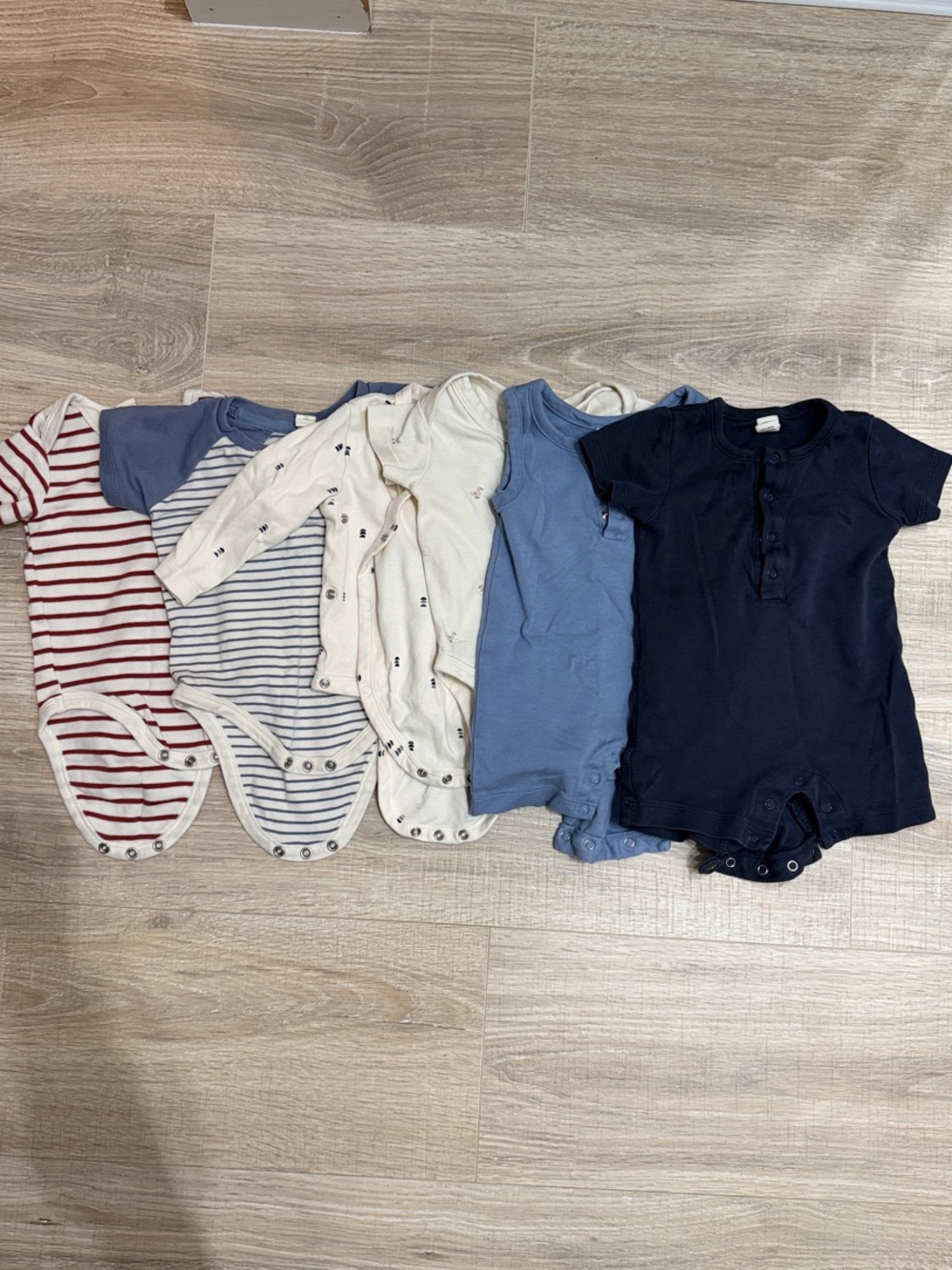 Colored Organics Kendi 7 onesies lot